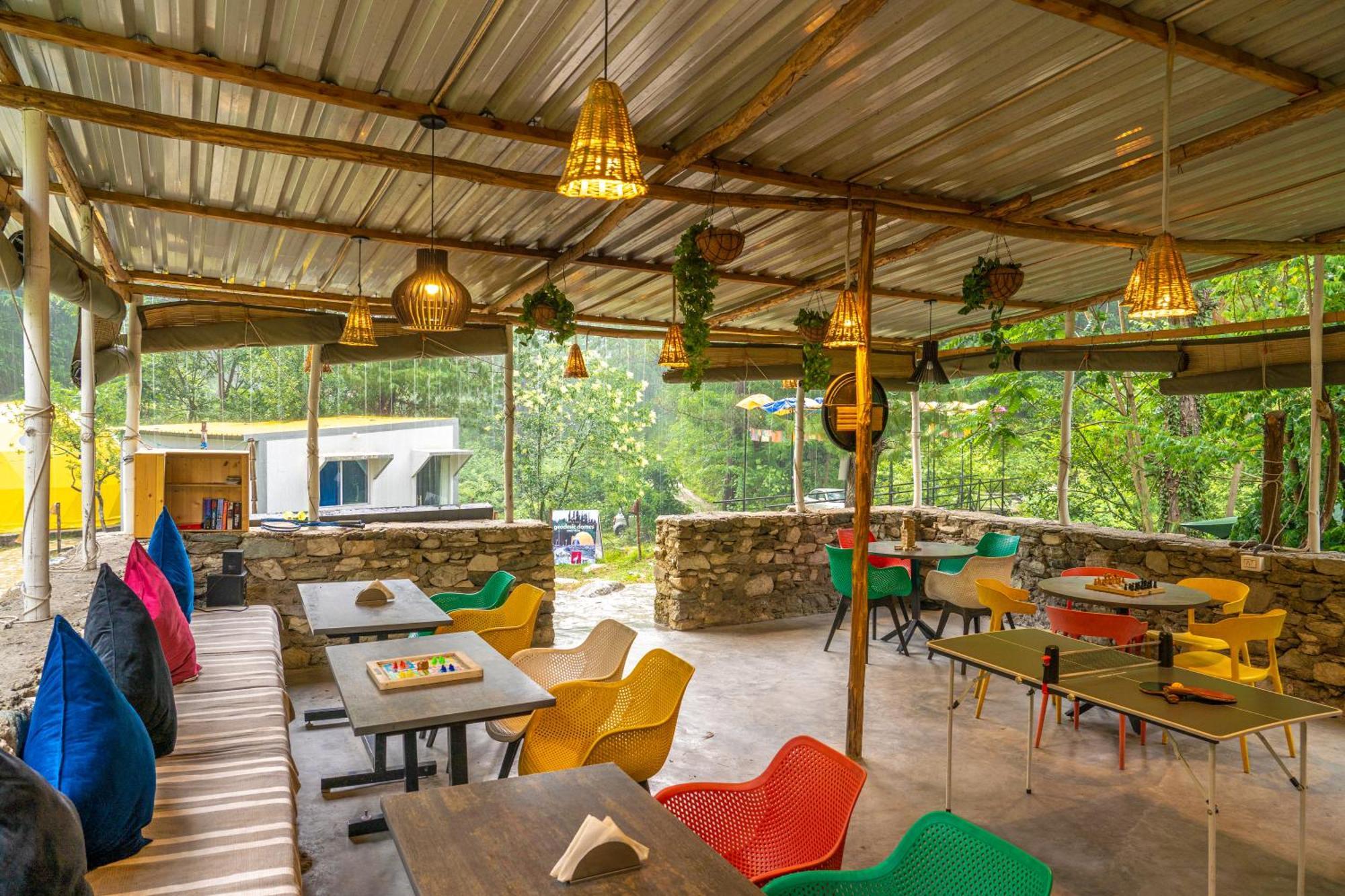 Whoopers Boutique Resort Jibhi Ngoại thất bức ảnh