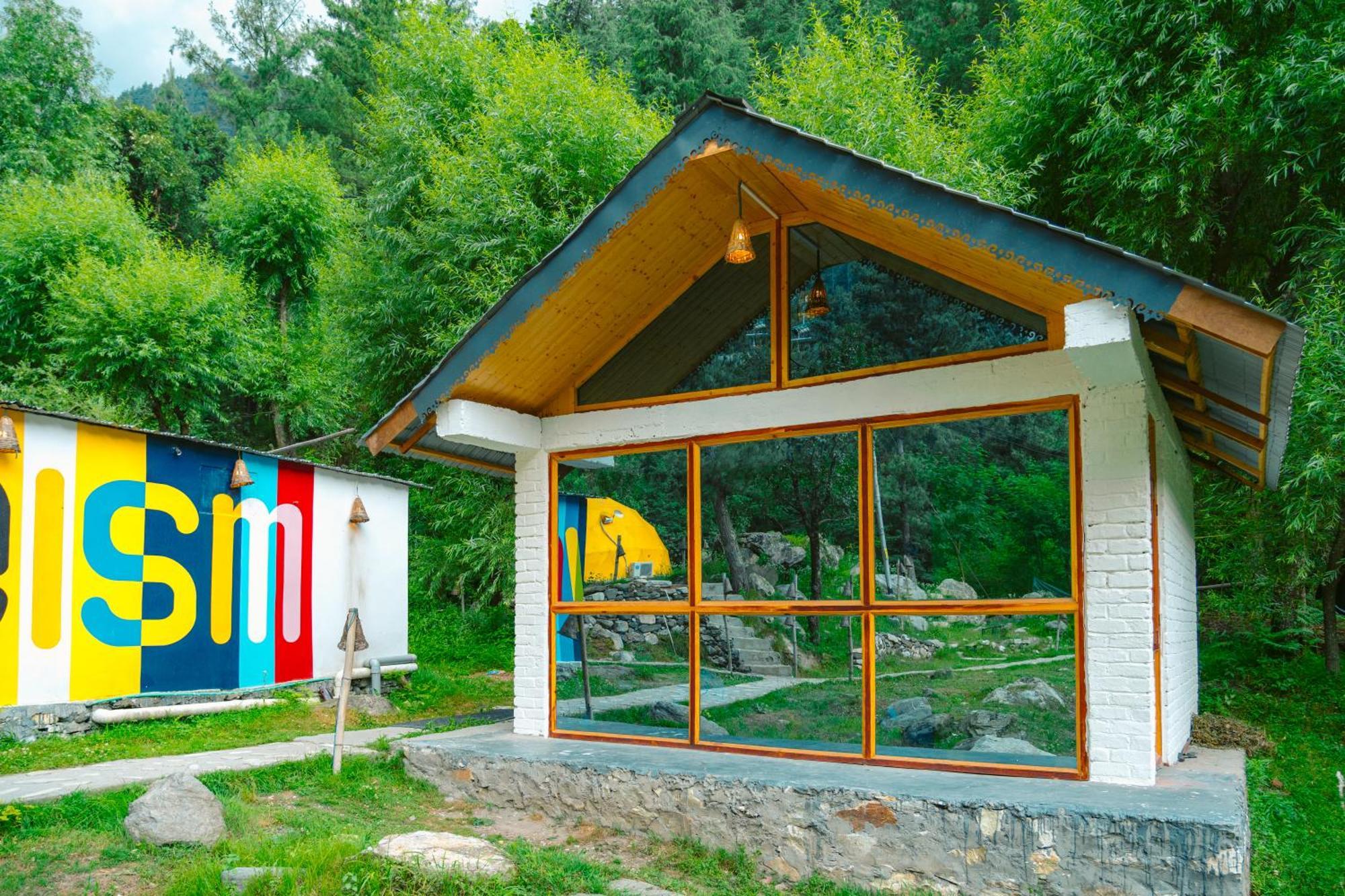 Whoopers Boutique Resort Jibhi Ngoại thất bức ảnh
