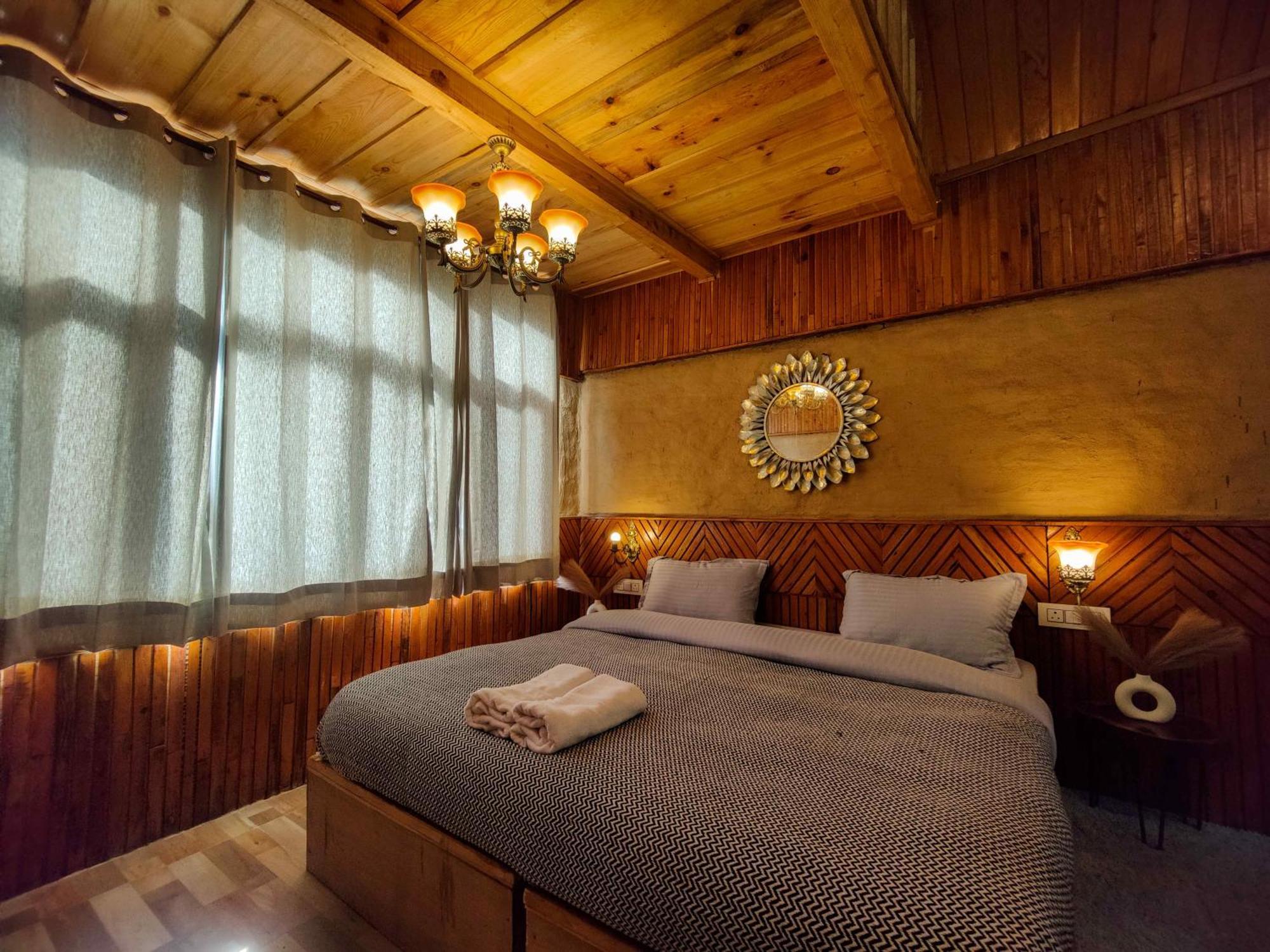 Whoopers Boutique Resort Jibhi Ngoại thất bức ảnh